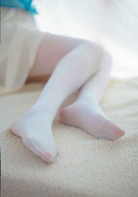 三个人捆着躁我一个_BD英语免费观看超清